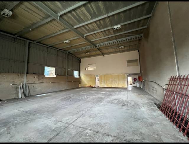 374M² WAREHOUSE TO LET IN KYA SANDS